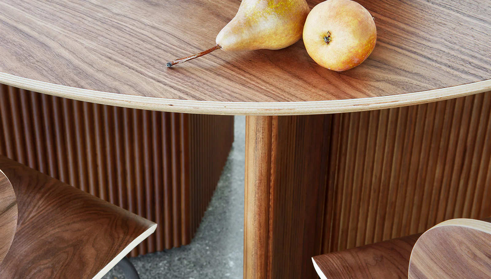 Atwell Dining Table-Round - Image 5
