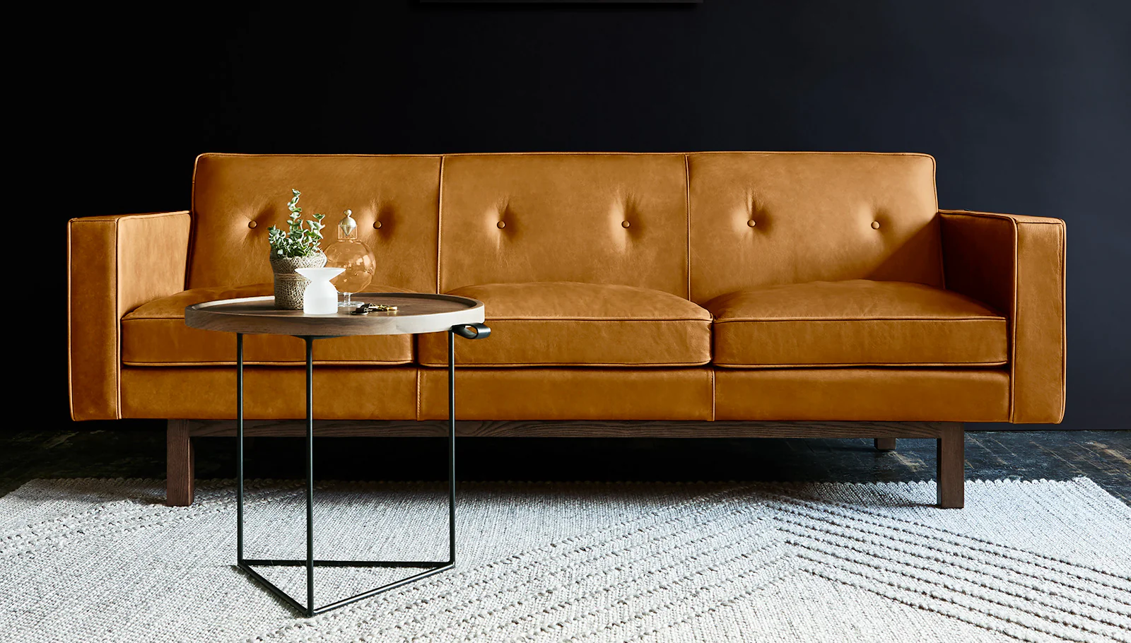 Embassy Sofa - Image 9