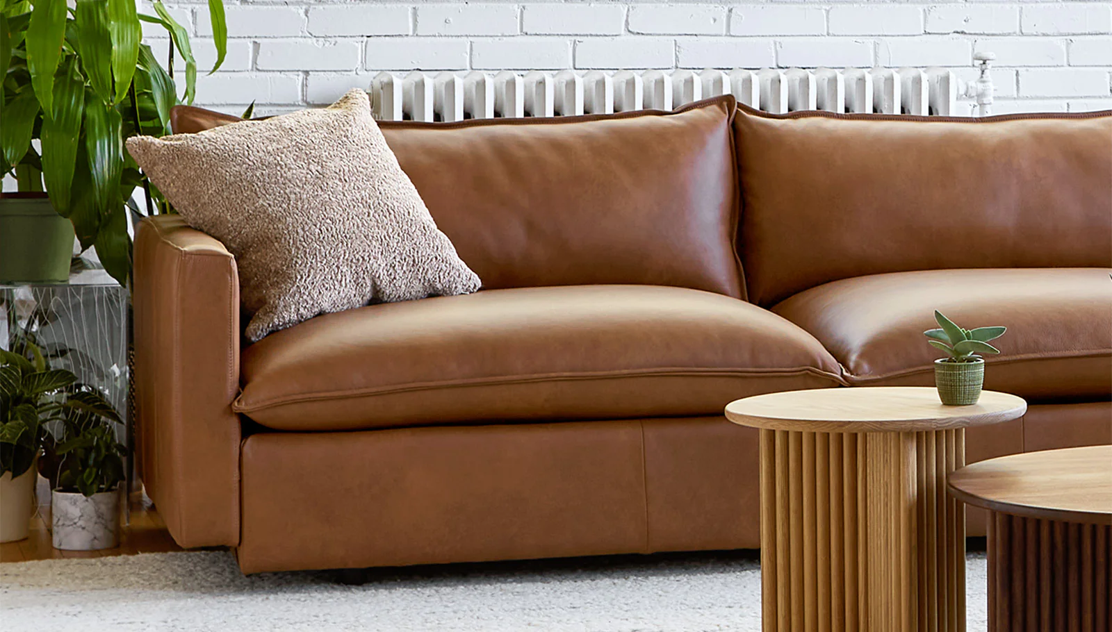 Sola Sofa - Image 14